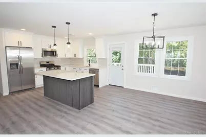 6 Barbara Avenue, Port Jefferson Station, NY 11776 - Photo 16