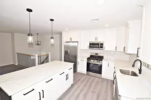 6 Barbara Ave, Port Jefferson Station, NY 11776 - Photo 14