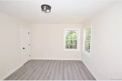 6 Barbara Avenue, Port Jefferson Station, NY 11776 - Photo 22