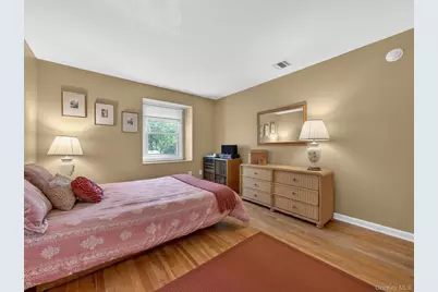 9 Woodthrush Drive, West Nyack, NY 10994 - Photo 18