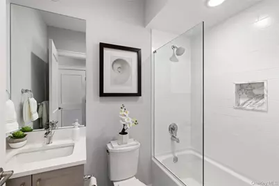 1101 Grist Mill Circle #1101, Roslyn, NY 11576 - Photo 4