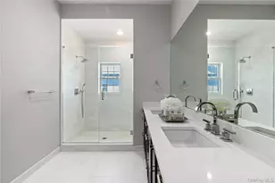 1101 Grist Mill Cir, Roslyn, NY 11576 - Photo 22