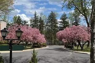 4 Channing Pl, Eastchester, NY 10709 - Photo 2