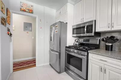 4 Channing Place #2R, Eastchester, NY 10709 - Photo 6