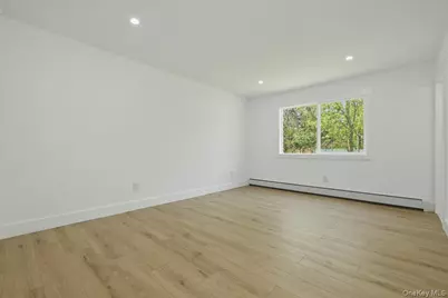 28 Gabon Lane, Coram, NY 11727 - Photo 24