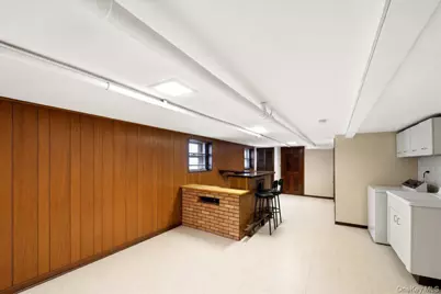 1432 Hobart Avenue, Bronx, NY 10461 - Photo 22