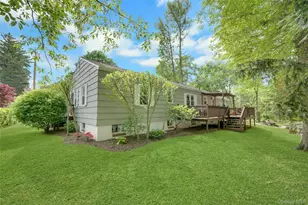 21 Benedict Rd, White Plains, NY 10607 - Photo 34