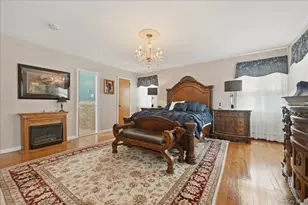244 Mercury St, East Meadow, NY 11554 - Photo 32