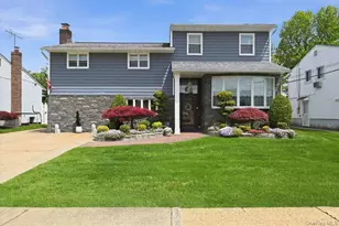 244 Mercury St, East Meadow, NY 11554 - Photo 2