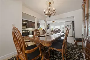 244 Mercury St, East Meadow, NY 11554 - Photo 16
