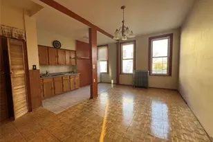 63-53 60th Pl, Ridgewood, NY 11385 - Photo 10