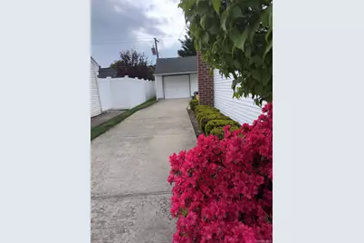 144 Cottage Boulevard, Hicksville, NY 11801 - Photo 14