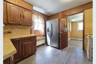 597 Woodland Drive, West Hempstead, NY 11550 - Photo 10