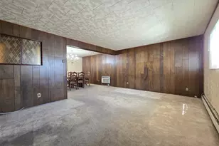 597 Woodland Dr, West Hempstead, NY 11550 - Photo 6