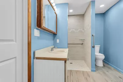 431 Cherry Avenue, West Sayville, NY 11796 - Photo 30