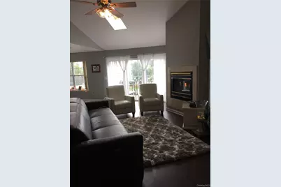 1155 Washington Green, New Windsor, NY 12553 - Photo 16