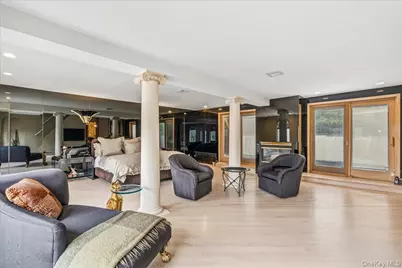 15470 Powells Cove Boulevard, Whitestone, NY 11357 - Photo 24