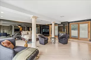 154-70 Powells Cove Blvd, Whitestone, NY 11357 - Photo 24