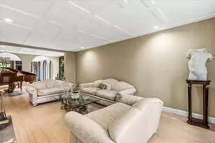 154-70 Powells Cove Blvd, Whitestone, NY 11357 - Photo 6