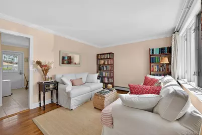 27 Spruce Street, Islip, NY 11751 - Photo 2