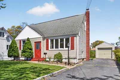 27 Spruce Street, Islip, NY 11751 - Photo 30