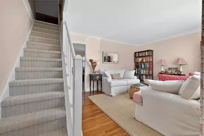 27 Spruce Street, Islip, NY 11751 - Photo 8