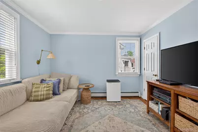 27 Spruce Street, Islip, NY 11751 - Photo 10