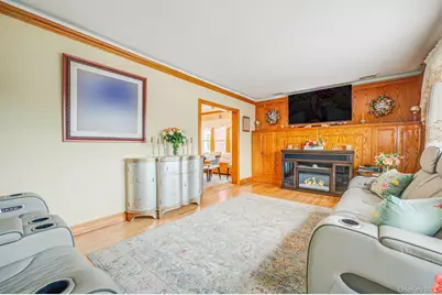 167 Shaw Avenue, Valley Stream, NY 11580 - Photo 14