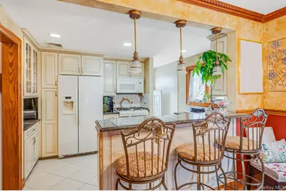 167 Shaw Avenue, Valley Stream, NY 11580 - Photo 6