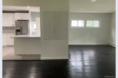 402 Leslie Lane, Uniondale, NY 11553 - Photo 6