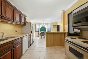 2708 Gull Ave, Medford, NY 11763 - Photo 14