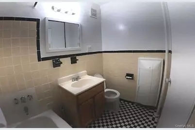 [Address not provided], Flushing, NY 11355 - Photo 4