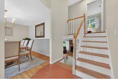 7 Ridgewood Terrace, Poughkeepsie, NY 12603 - Photo 2