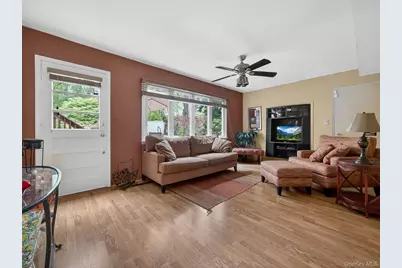 1 Wilton Circle, New City, NY 10956 - Photo 16