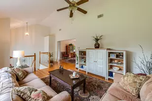 17 Verplanck Ave, Hopewell Junction, NY 12533 - Photo 10