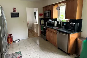 43 Vanderbilt Ave, Saint James, NY 11780 - Photo 4