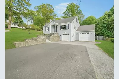 16 Will Rogers Lane, Nanuet, NY 10954 - Photo 2