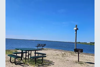10 Phyllis Road, Mastic Beach, NY 11951 - Photo 22