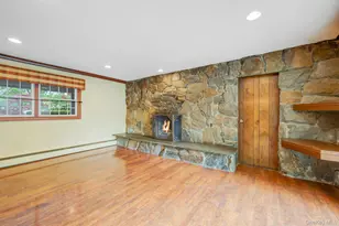35 Pembrook Dr, Stony Brook, NY 11790 - Photo 12