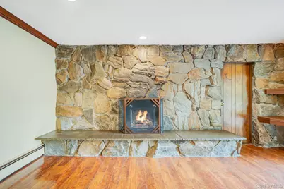 35 Pembrook Drive, Stony Brook, NY 11790 - Photo 14