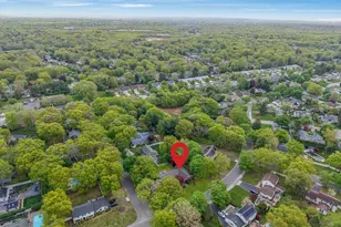 35 Pembrook Dr, Stony Brook, NY 11790 - Photo 34
