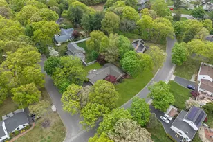 35 Pembrook Dr, Stony Brook, NY 11790 - Photo 32