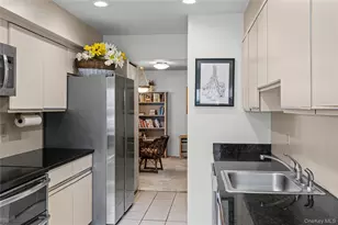 99 S Park Ave, Rockville Centre, NY 11570 - Photo 4