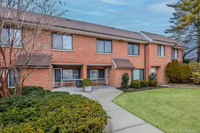 99 S Park Avenue #28, Rockville Centre, NY 11570 - Photo 1