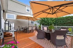 7 Greenbriar Ln, Hicksville, NY 11801 - Photo 36