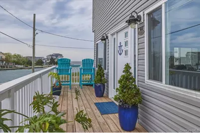 981 S 4th Street, Lindenhurst, NY 11757 - Photo 10