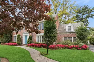 10 Westbury Rd, Garden City, NY 11530 - Photo 4