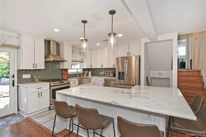 3697 Regent Lane, Wantagh, NY 11793 - Photo 10