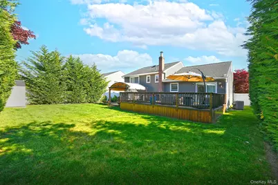 3697 Regent Lane, Wantagh, NY 11793 - Photo 30