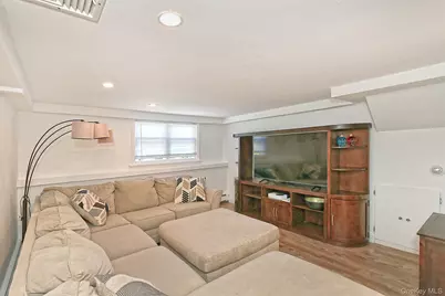3697 Regent Lane, Wantagh, NY 11793 - Photo 16